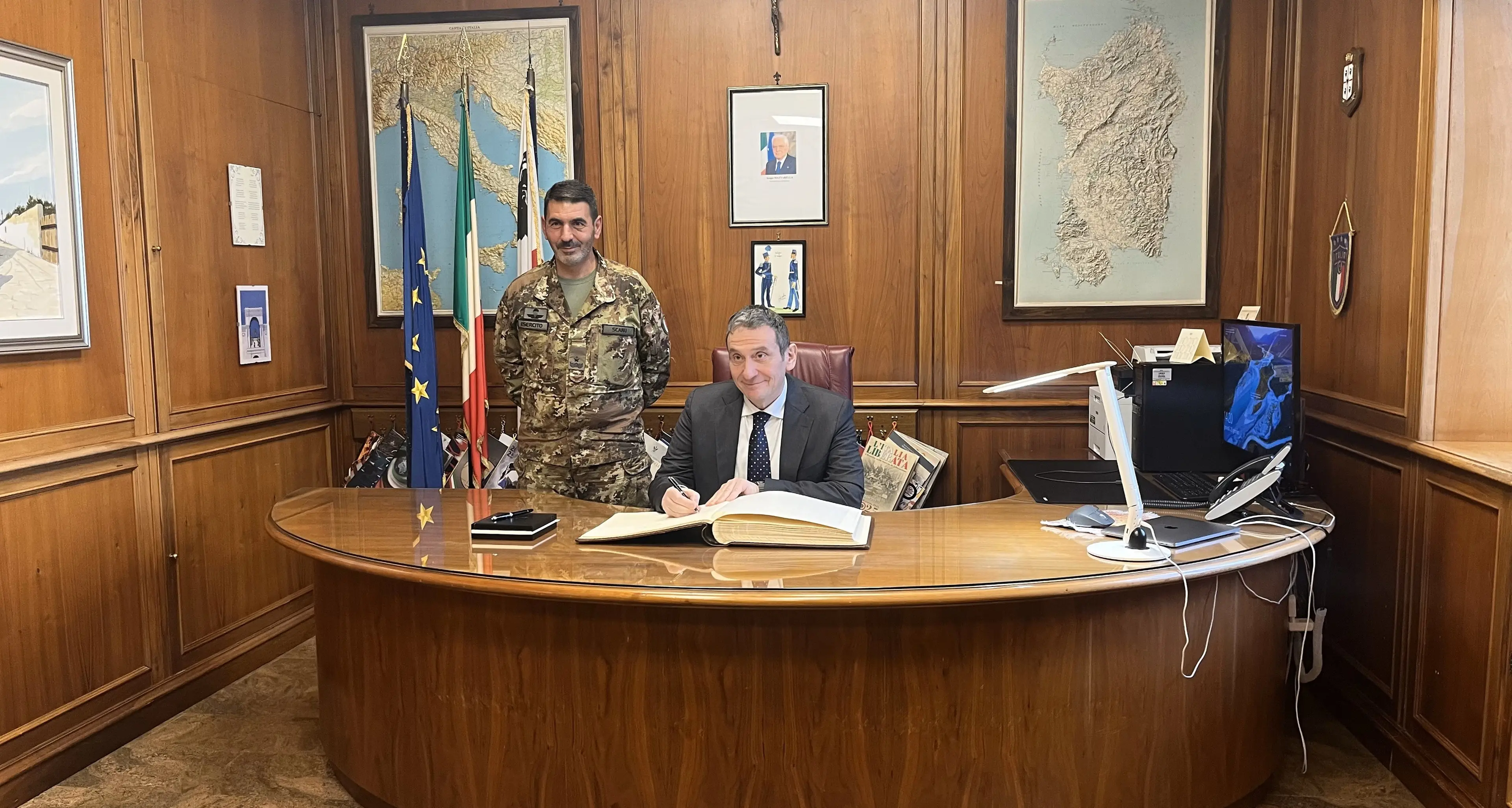 Il Prefetto di Cagliari in visita al Comando Militare dell'Esercito in Sardegna