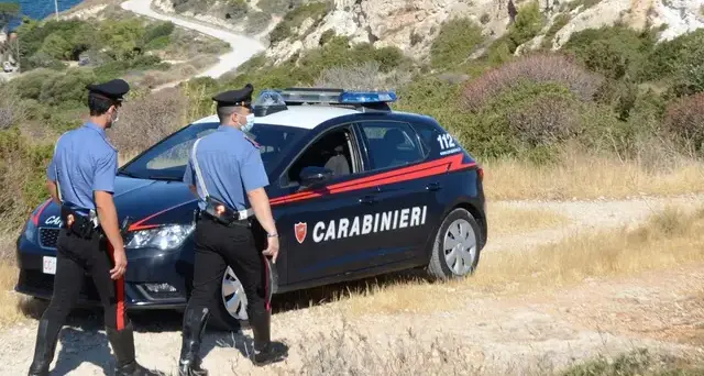 Dodici migranti approdano sulle coste di Porto Pino: soccorsi dai carabinieri