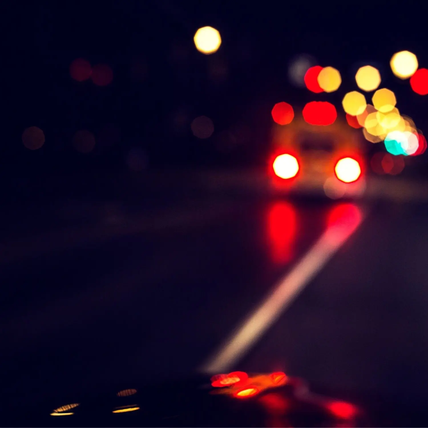 Tragico incidente a Olbia: pedone investito davanti al centro commerciale