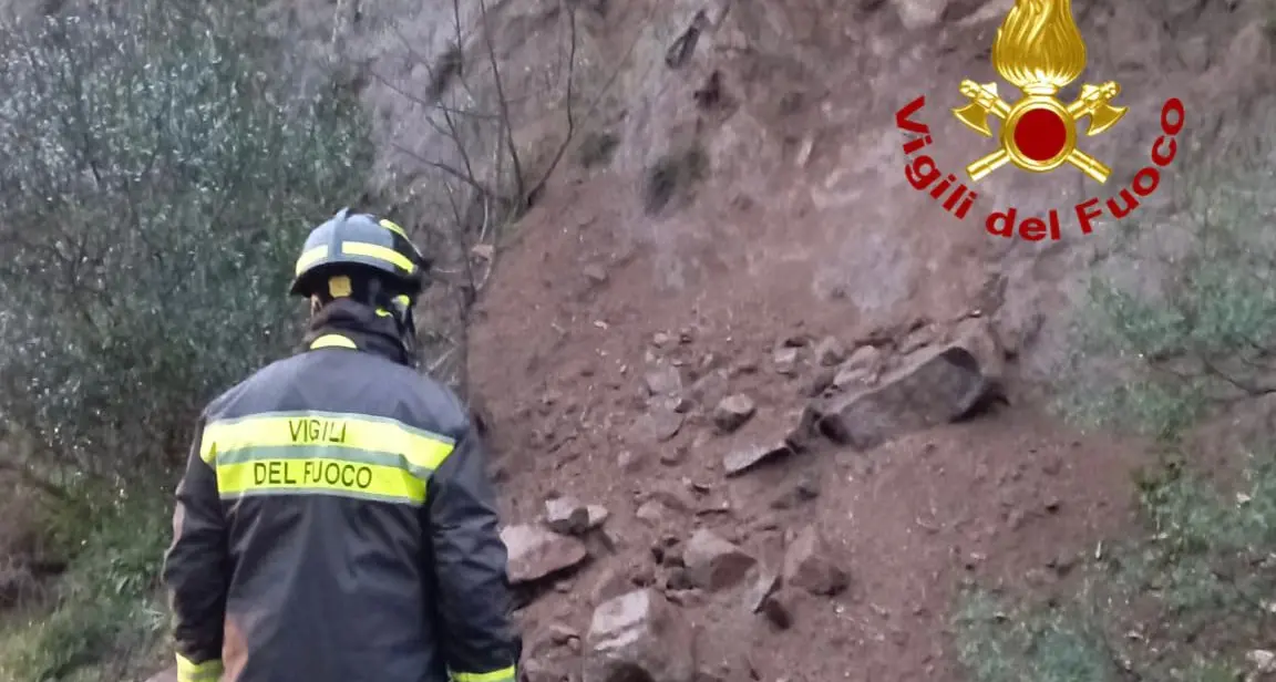 Maltempo nel Nuorese causa danni alle carreggiate: chiusa strada fra Nuoro e Mamoiada