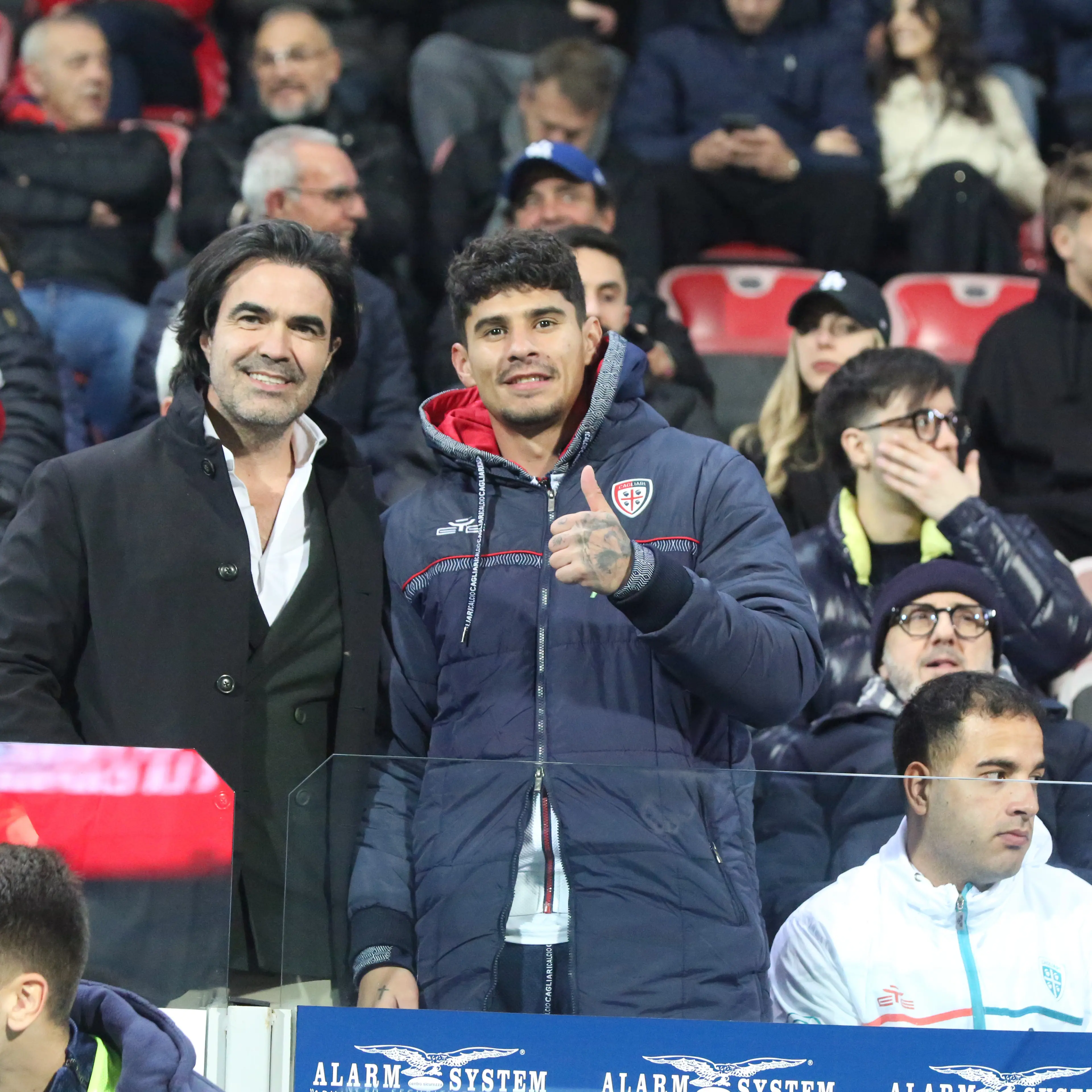 Dalla Romania al Qatar, ora in Sardegna: ieri in tribuna il nuovo acquisto del Cagliari Florinel Coman