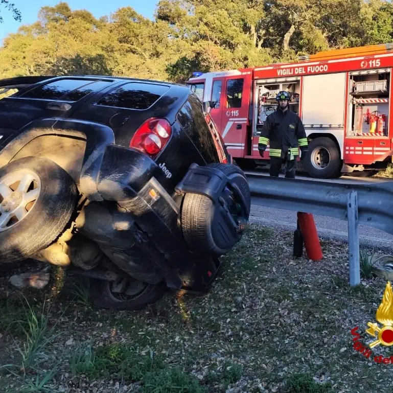 Incidente sulla SS 388: intervento dei vigili del fuoco a Neoneli