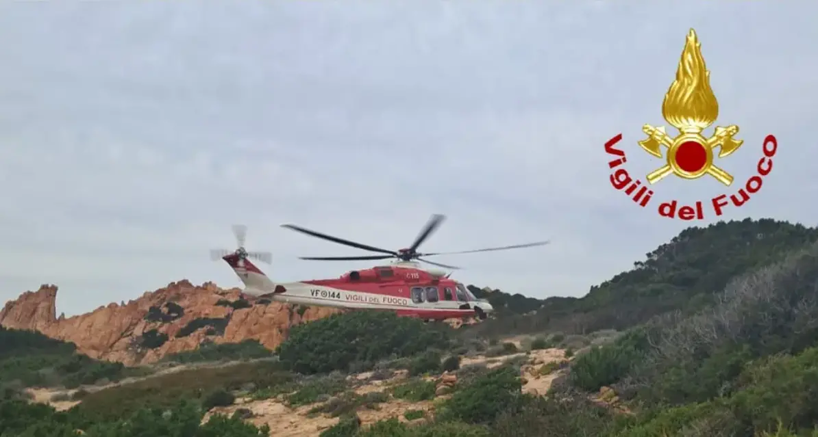 Tragedia all'Isola Rossa: la barca si è schiantata sugli scogli ad altissima velocità