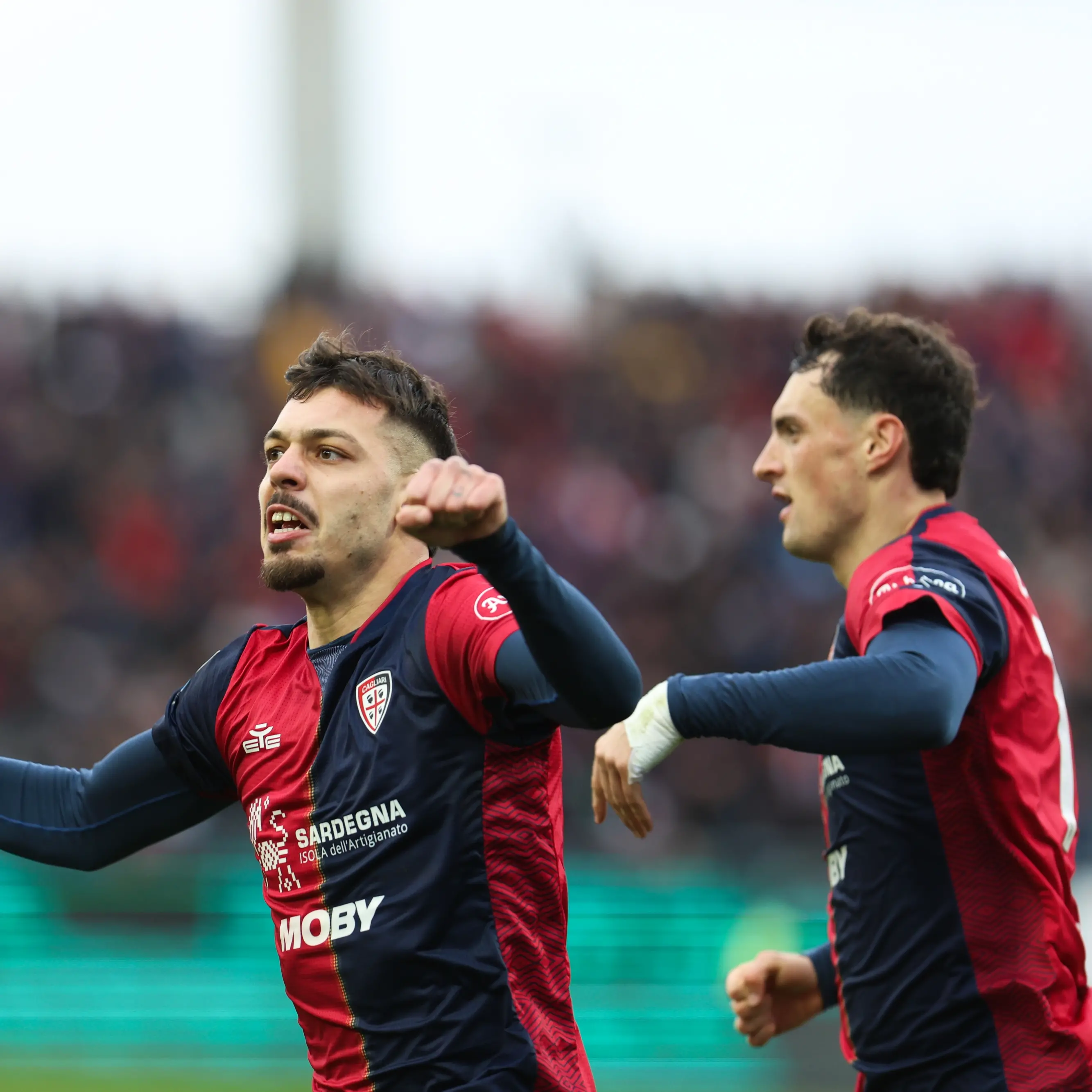 Verso Cagliari-Parma: sfida cruciale per la salvezza all’Unipol Domus
