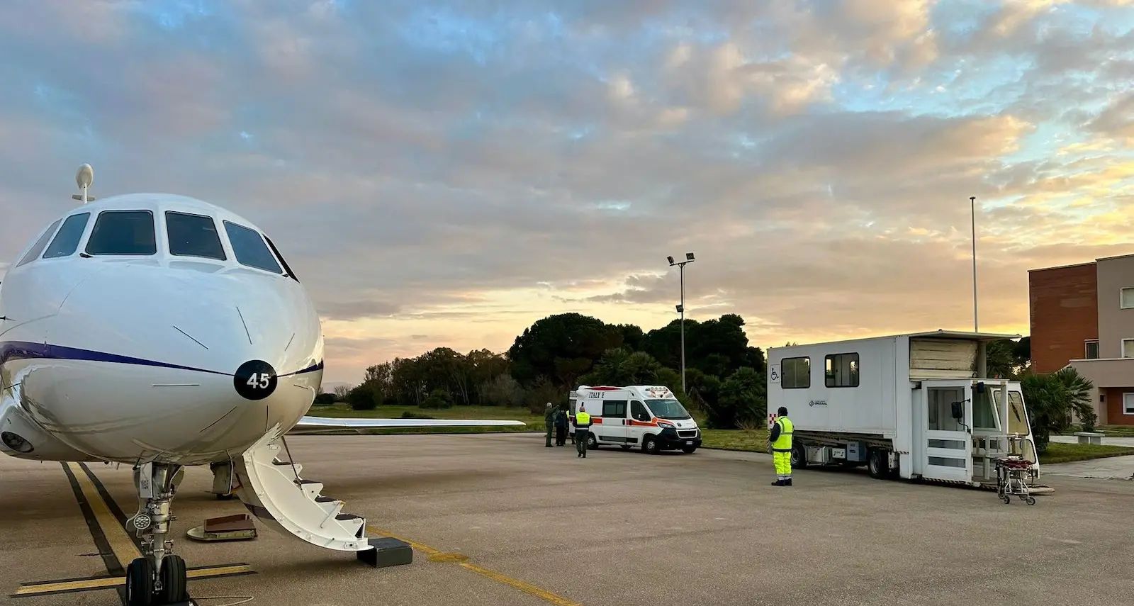 Volo salva vita da Alghero a Genova per un neonato di due mesi e mezzo
