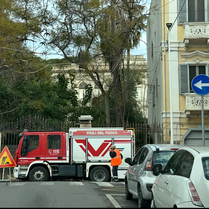 Cedimento stradale a Cagliari: chiuso un tratto di Corso Vittorio Emanuele II
