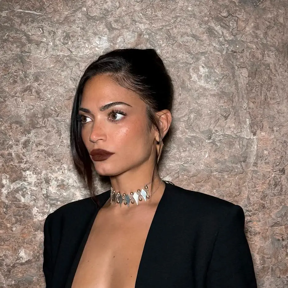 Elodie: “Votare per Giorgia Meloni? Neanche se mi tagliassero una mano”