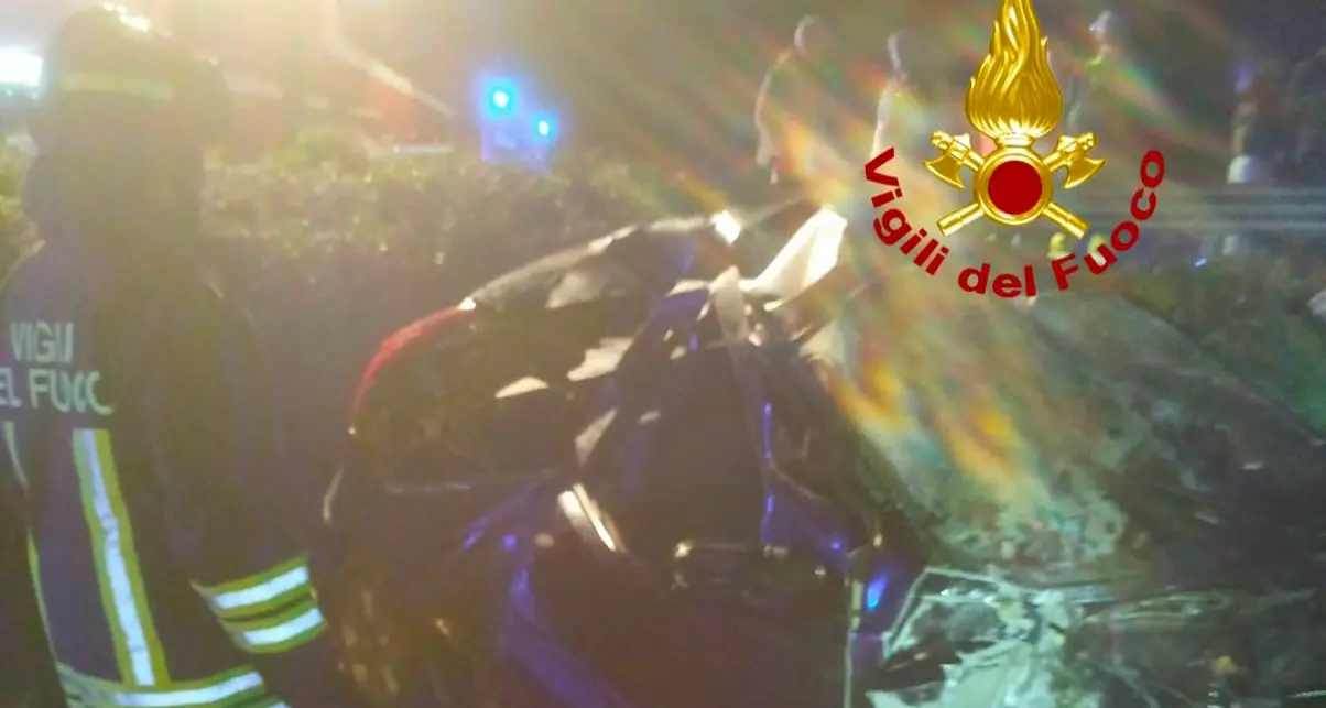 Incidente a Jerzu: donna incinta sbalzata fuori dall’auto, ricoverata in codice rosso