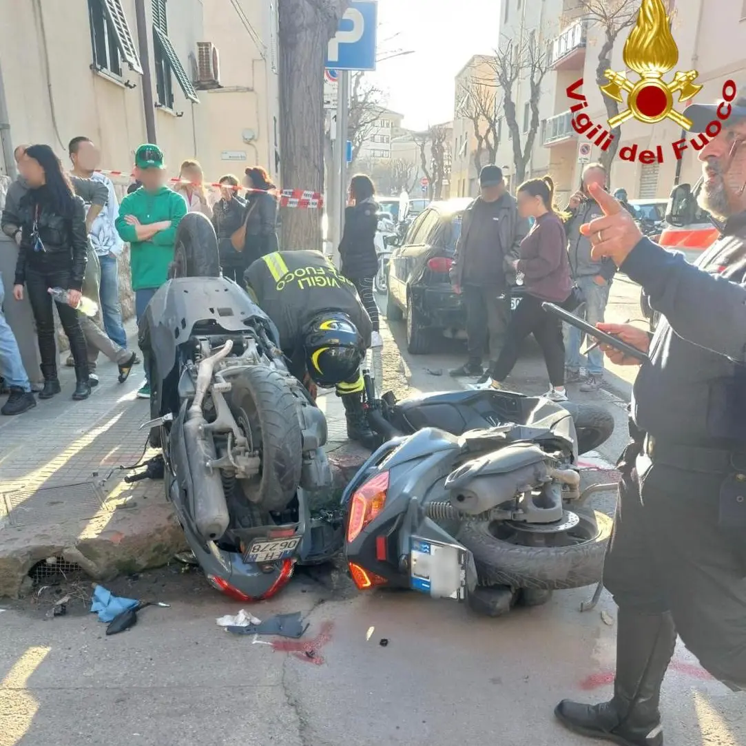 Violento scontro tra due scooter ad Alghero, feriti portati in ospedale