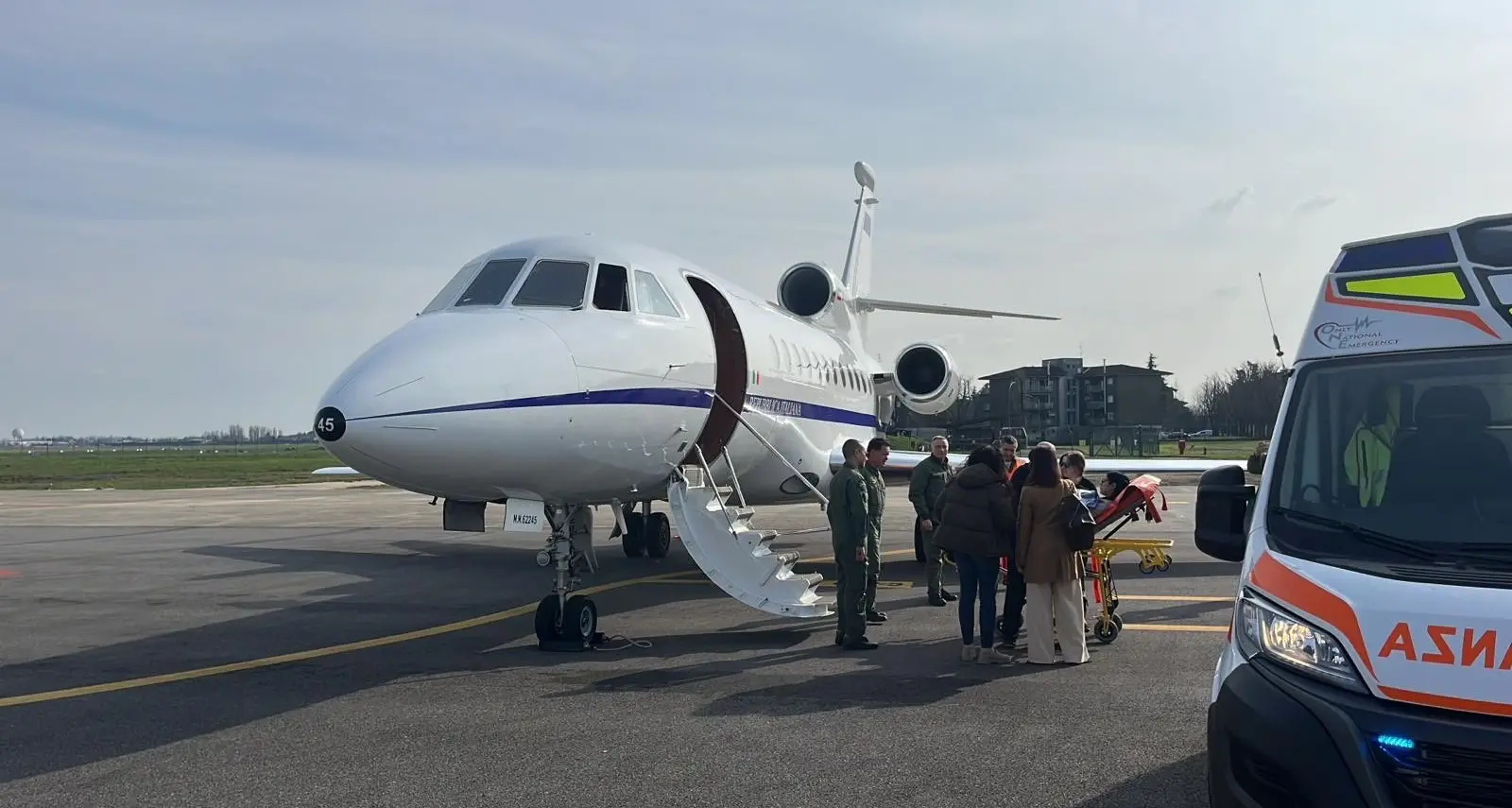 Neonato in fin di vita trasportato da Sassari a Roma