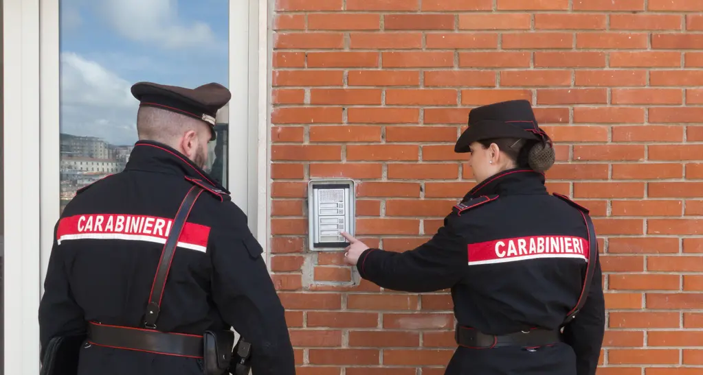 Truffe del \"finto ispettore Enel\" nel Nuorese: i carabinieri mettono in guardia