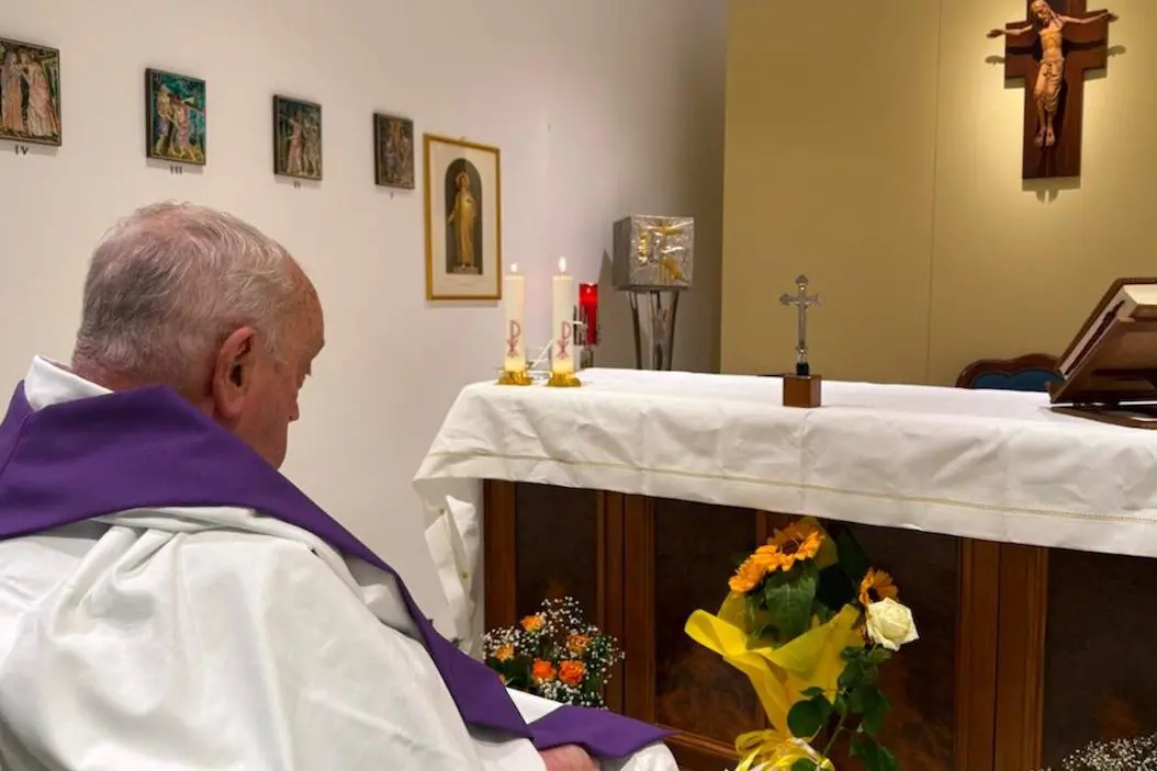 <p>foto: Sala Stampa Vaticana</p>\\n