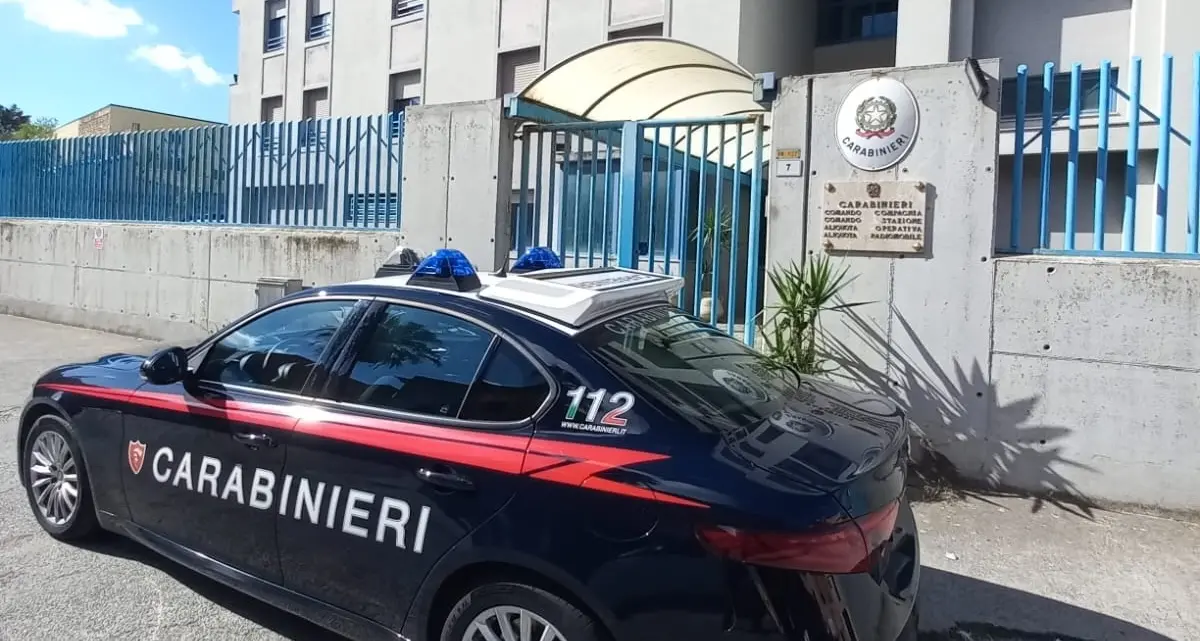 Sorpreso alla guida senza patente e rifiuta l’alcol test: nei guai un operaio di Portoscuso