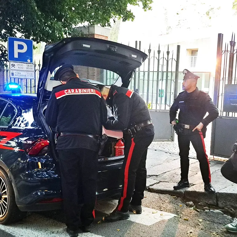 Operazione anti-parcheggiatori abusivi nel centro di Cagliari