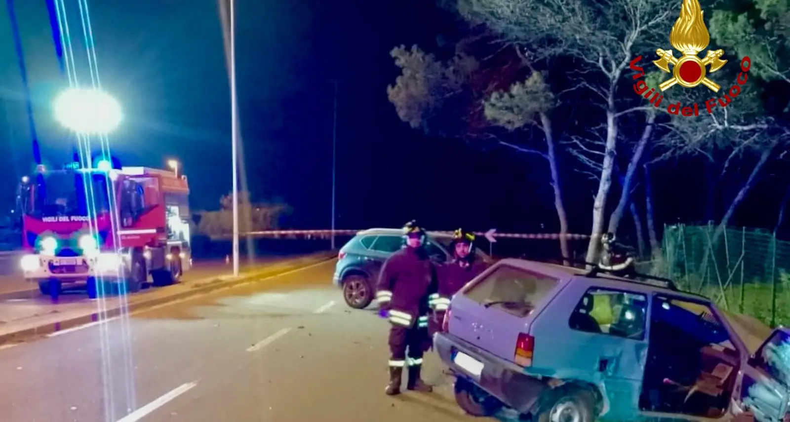 Schianto nella notte a Cagliari: quattro feriti gravi
