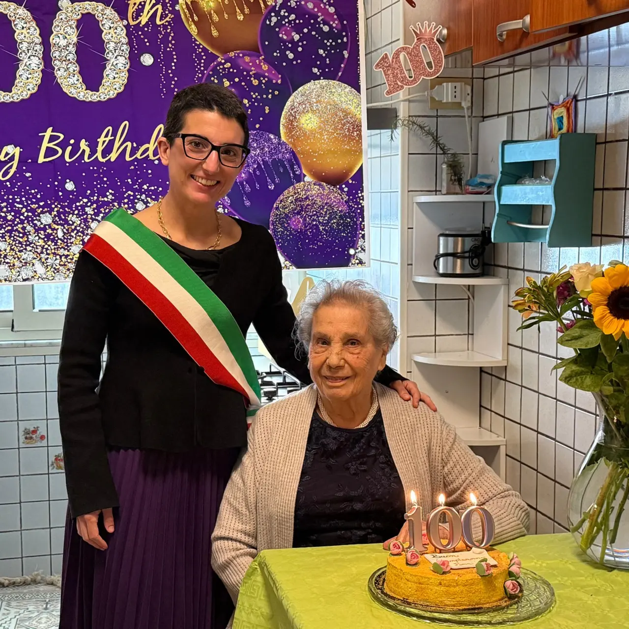 Cento anni di storia e dedizione: Giuseppa Palla festeggia a Cagliari un secolo di vita