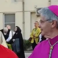 Becciu rinuncia al Conclave: apprezzamento dalla Congregazione dei cardinali