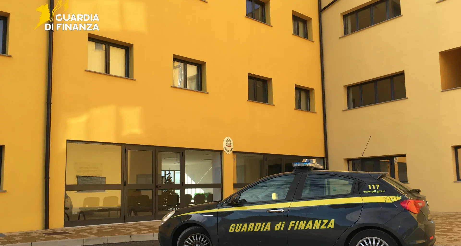 Irregolarità fiscali: chiuso bar tabacchi a Palau dopo un'ispezione della Guardia di Finanza
