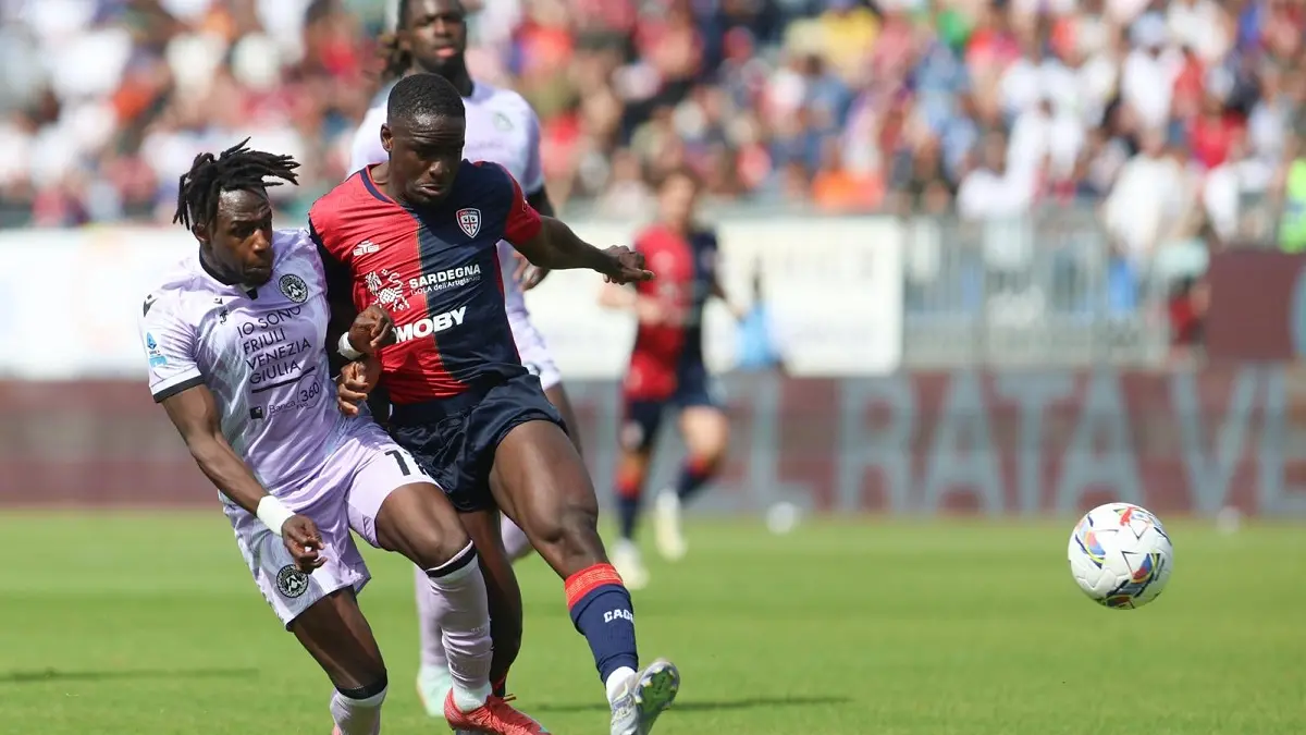 Cagliari-Udinese 1-2, rinviata la festa salvezza