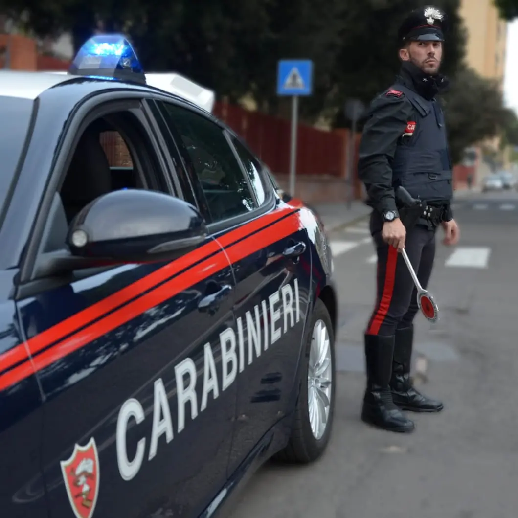 Auto senza assicurazione e con cocaina a bordo: segnalato dai Carabinieri a Villasor