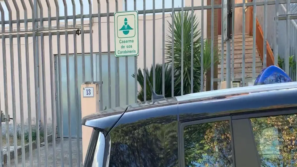 Maltratta e minaccia la madre con coltello e scure: arrestato a Ortueri