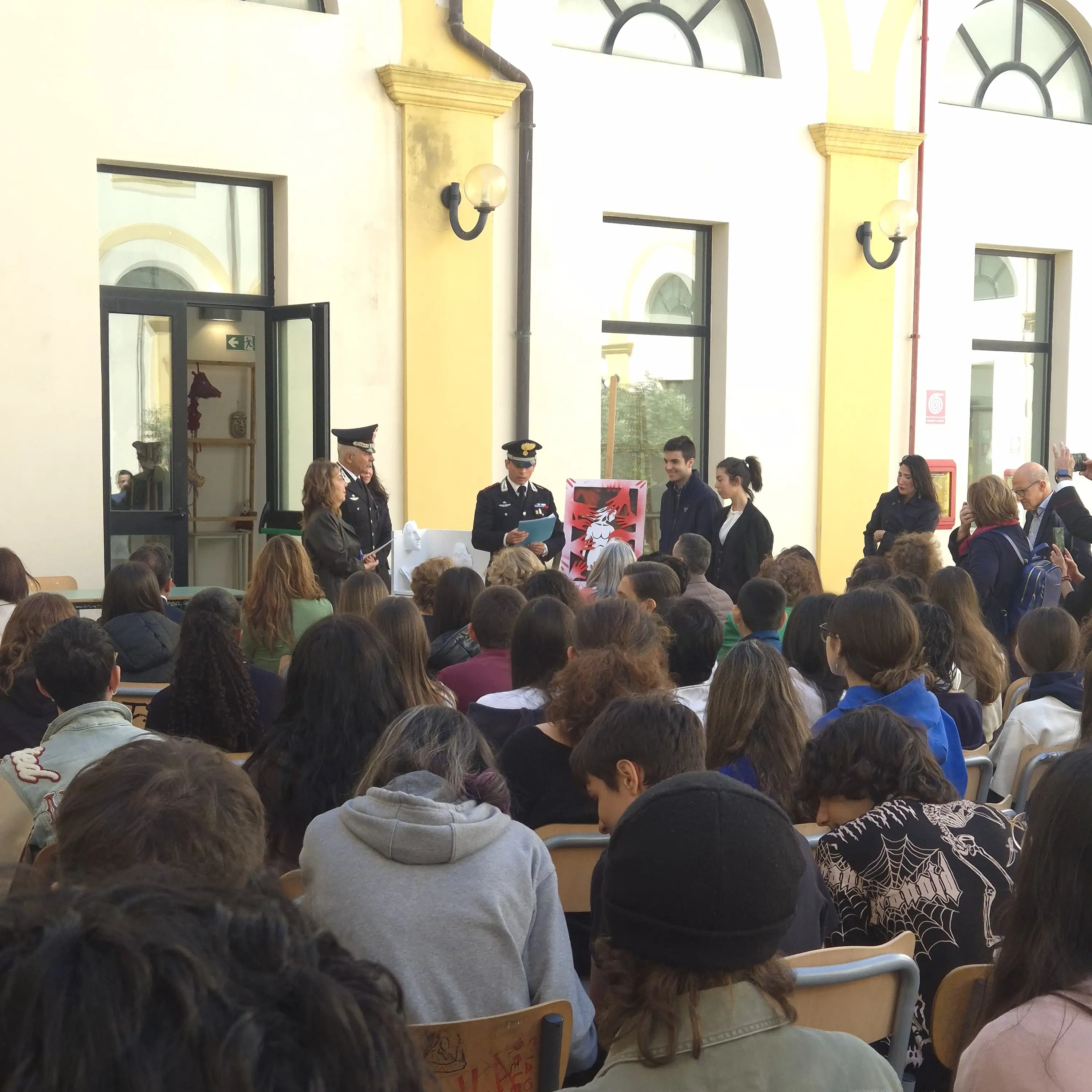 Cyberviolenza e violenza di genere: premiati gli studenti del Liceo Artistico \"Foiso Fois\" di Monserrato