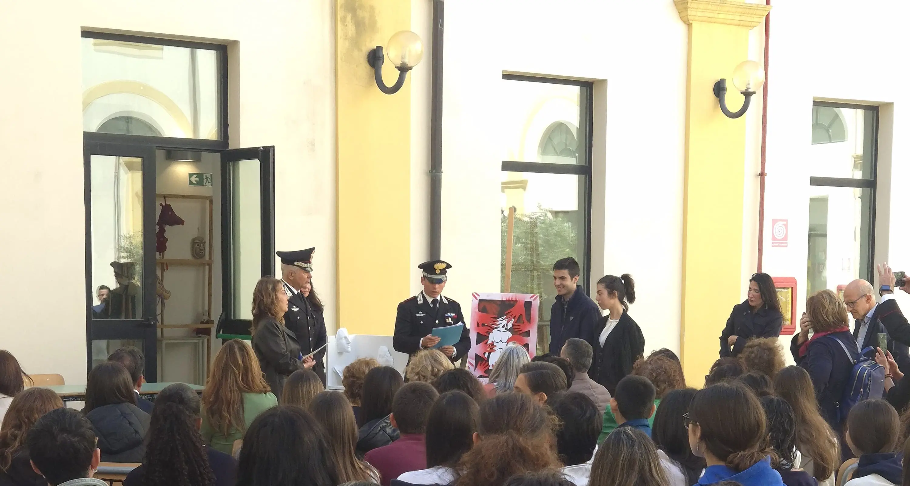 Cyberviolenza e violenza di genere: premiati gli studenti del Liceo Artistico \"Foiso Fois\" di Monserrato