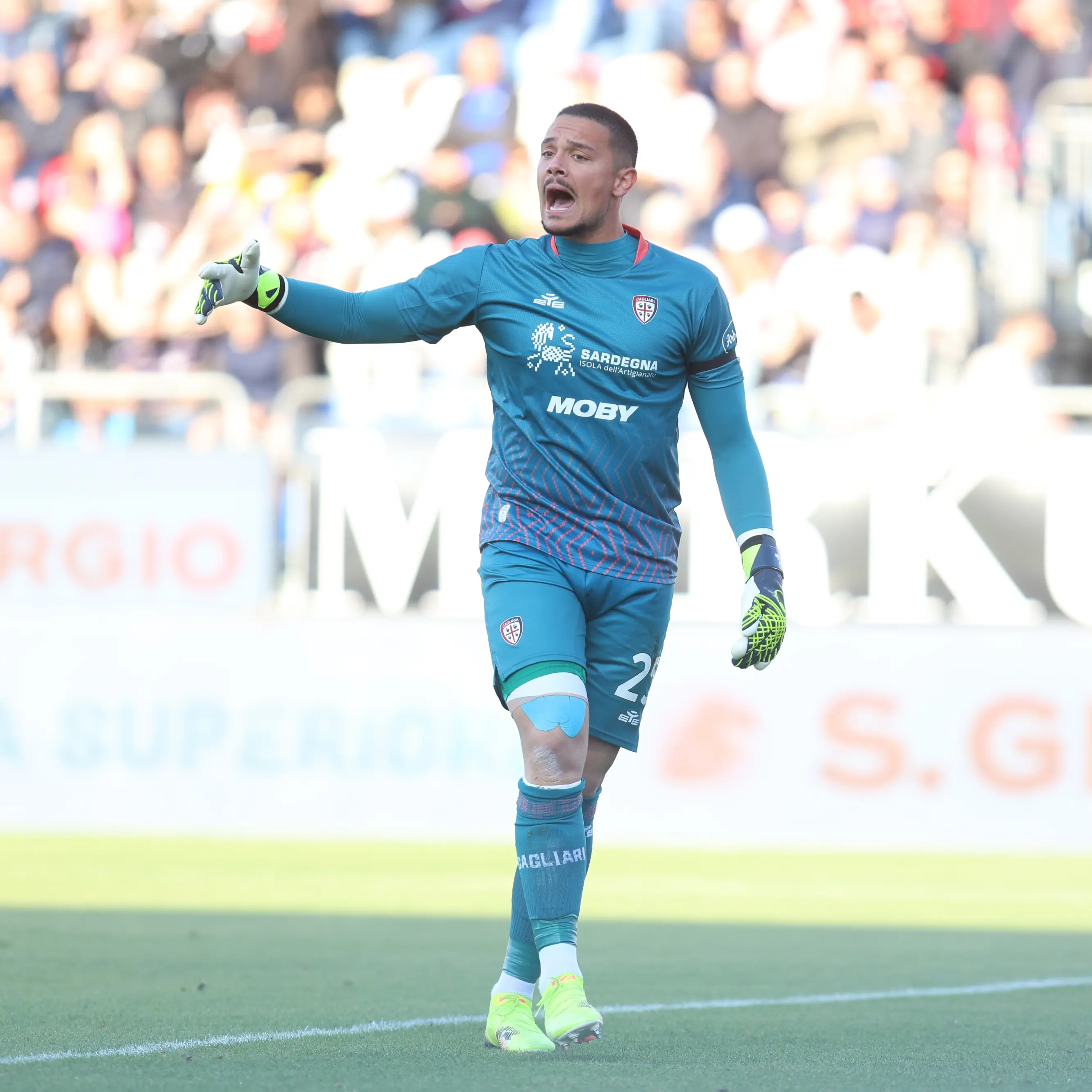 Como-Cagliari 3-1, altra prova incolore dei sardi