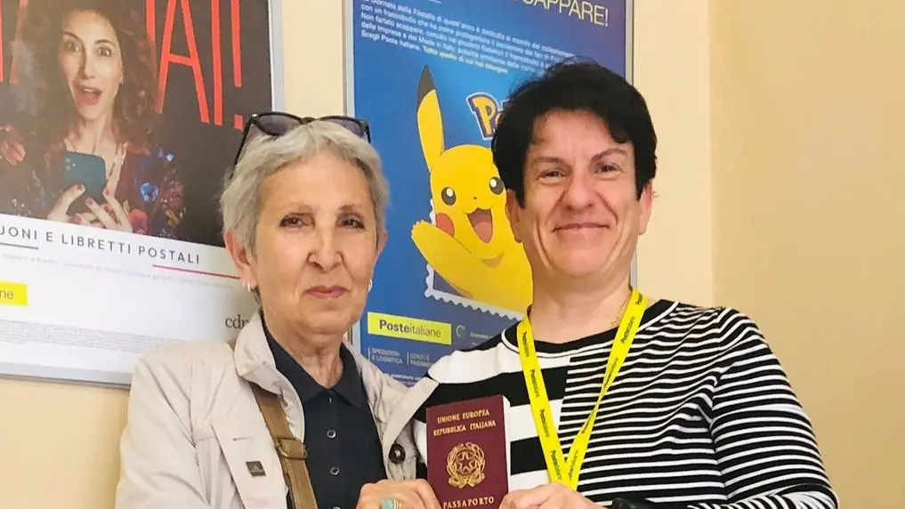 Boom di richieste per il nuovo servizio passaporti negli uffici postali a Sassari