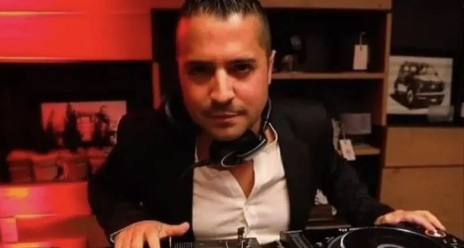 \"Ale and Friends\": musica e ricordi a Costa Rei per Ale Massesi, alla console Prezioso
