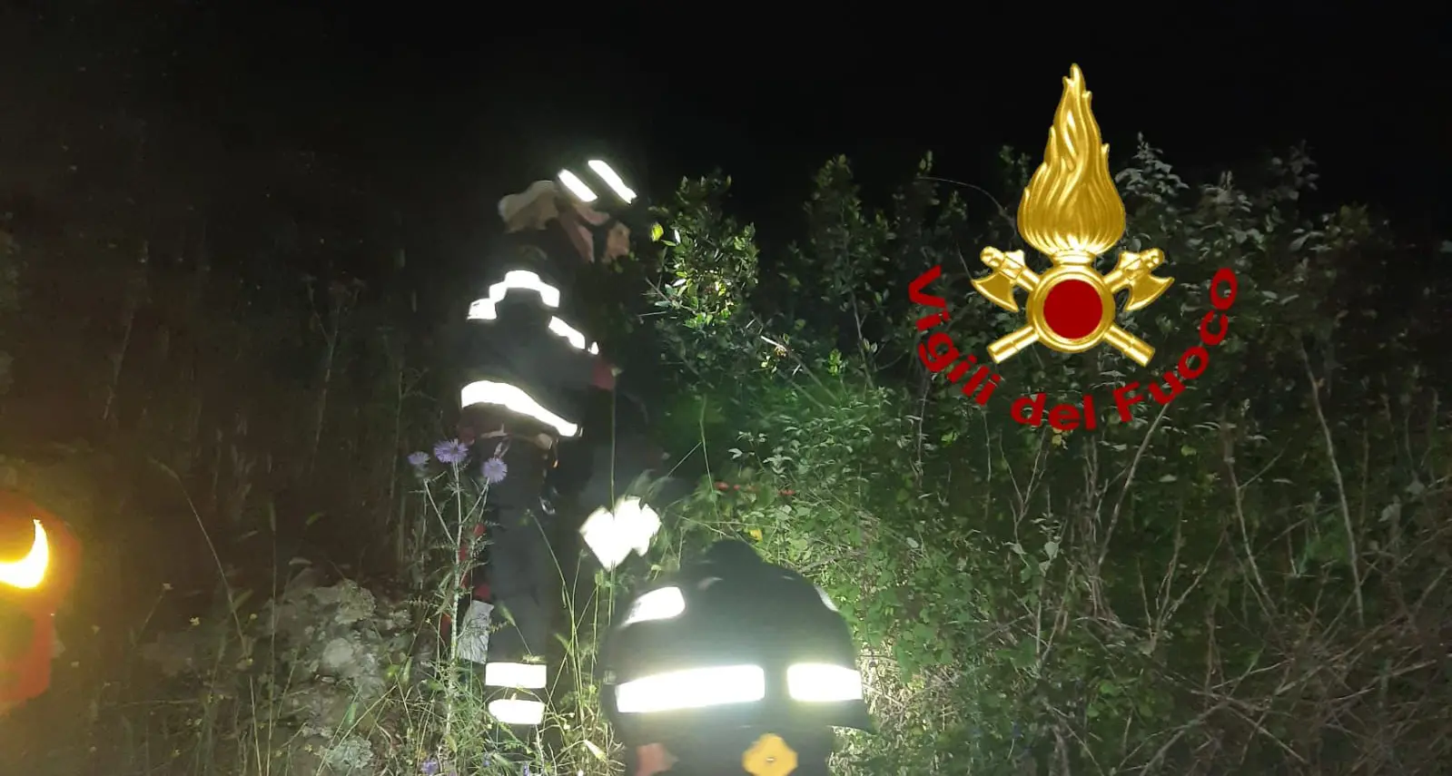 Orune, tragedia nella notte: auto precipita in uno strapiombo, muore un uomo