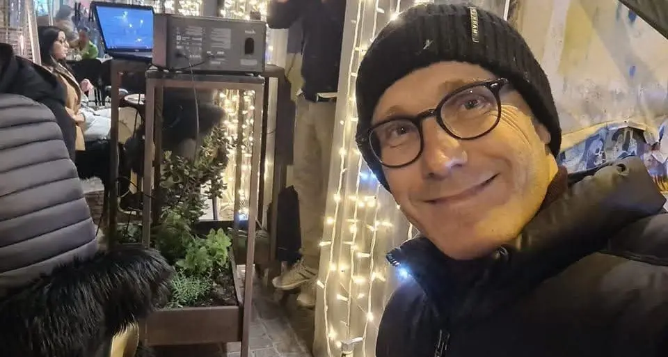 Lo sport sardo piange Andrea Clarkson, calciatore, allenatore e triatleta: è morto a 55 anni