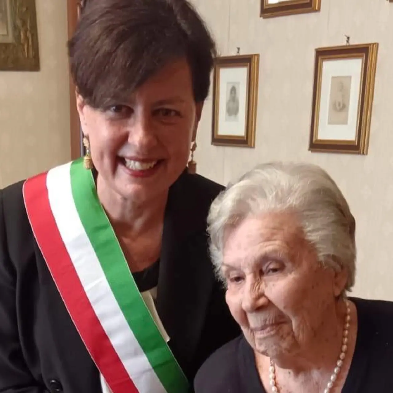 Cagliari festeggia la nuova centenaria Marcella Usai: 100 anni di storia e vitalità