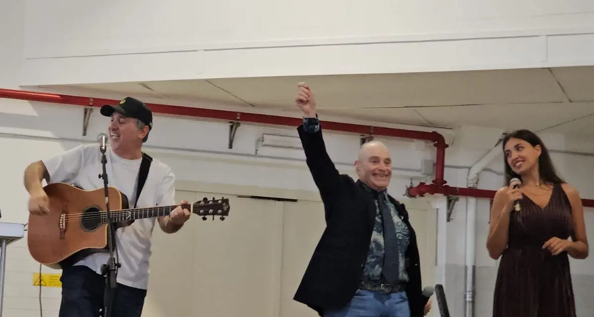 Grande successo per la tappa nurrese de \"La Via Lattea\" con Edoardo Vianello