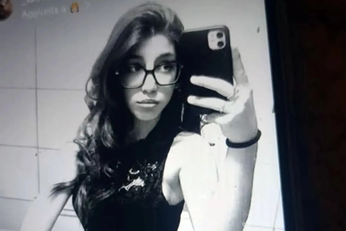 <p>Martina Carbonaro</p>\\n