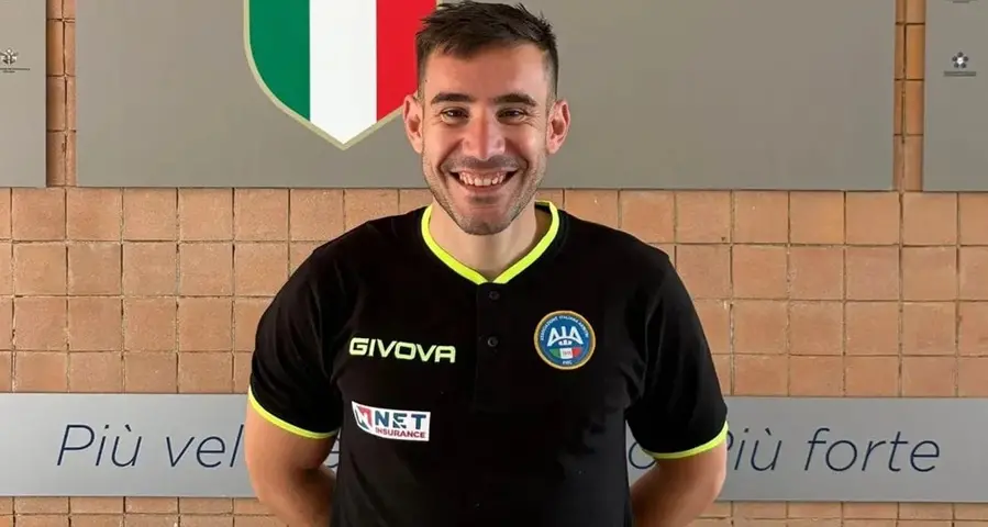 Esordio in Serie A di beach soccer per il fischietto nuorese Federico Cosseddu