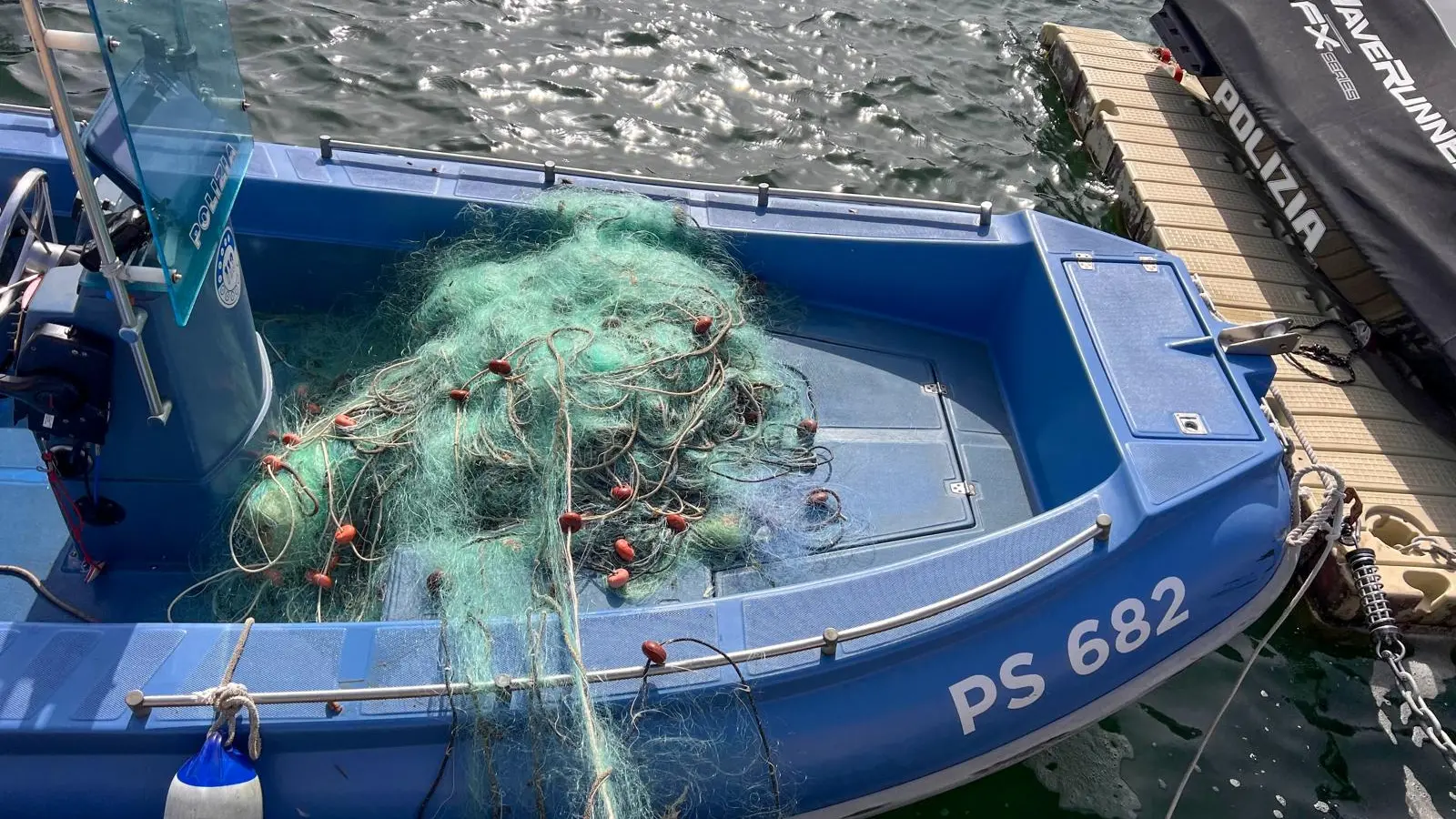 Reti da pesca abusive nell’Area Marina Protetta a Cabras, scatta il sequestro