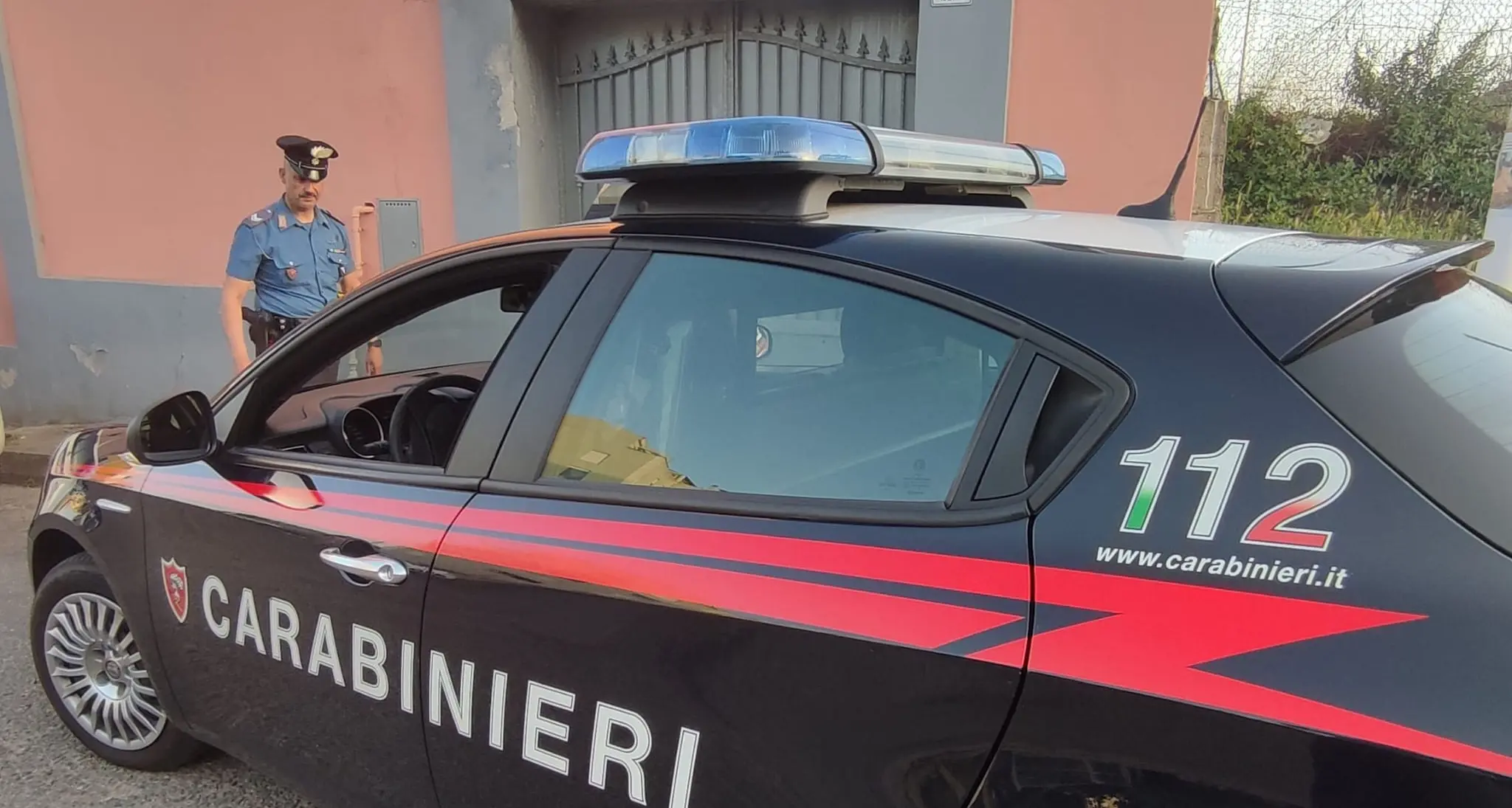 Maltrattamenti ed estorsione di denaro alla madre: arrestato a Muravera