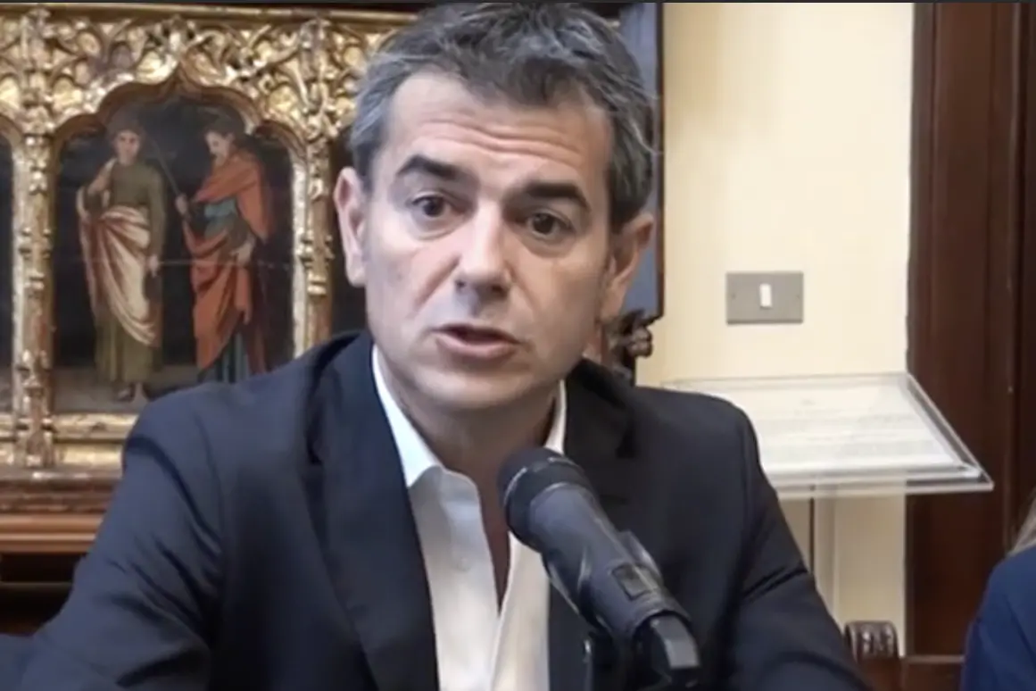 <p>Il sindaco di Cagliari, Massimo Zedda</p>\\n