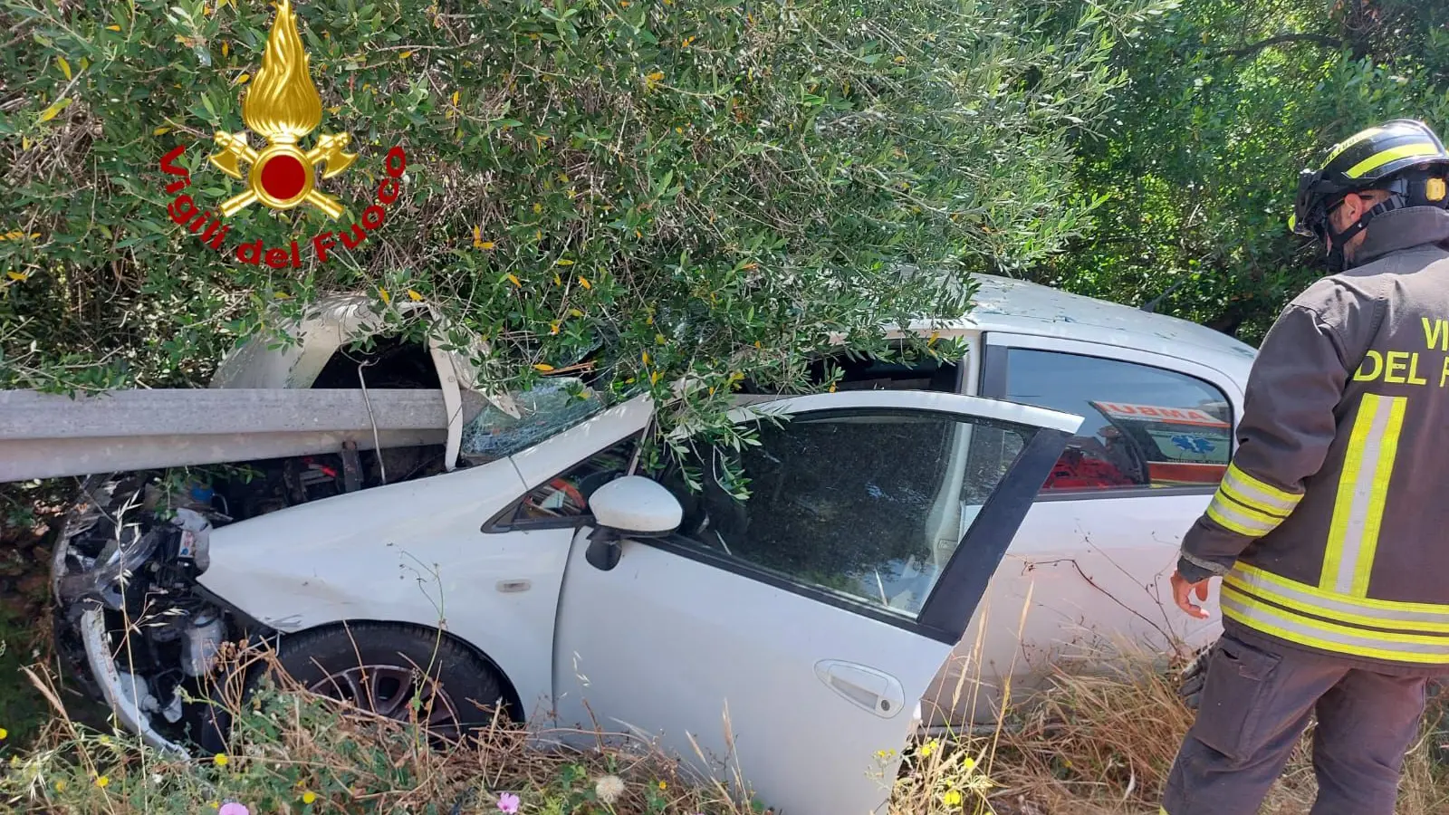 Incidente a Budoni: a bordo due persone, si valuta elisoccorso