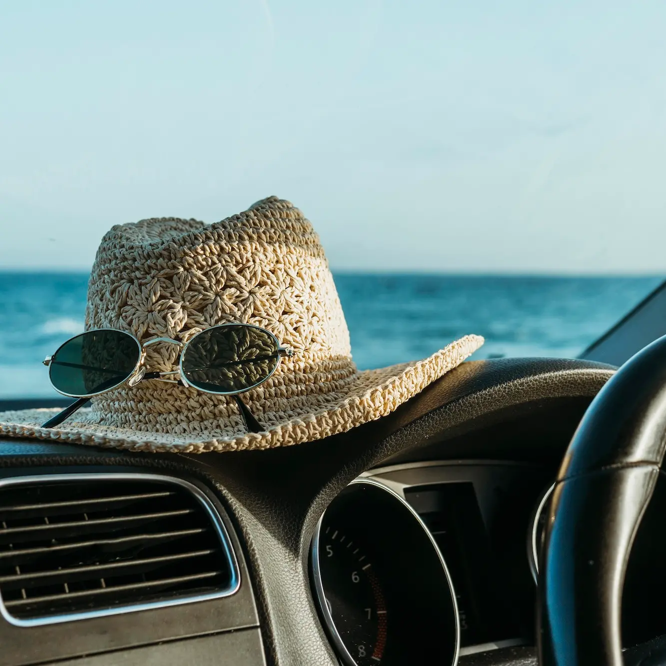 Sardegna con l'auto a noleggio? Vantaggi e consigli utili