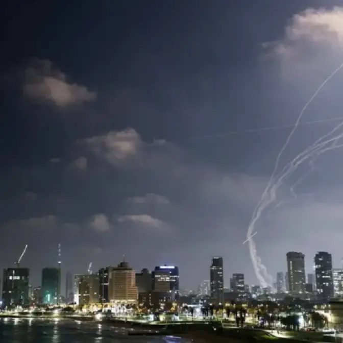 Iran minaccia Gb e Francia: \"Attaccheremo le vostre basi\". Gaza diventa fronte secondario