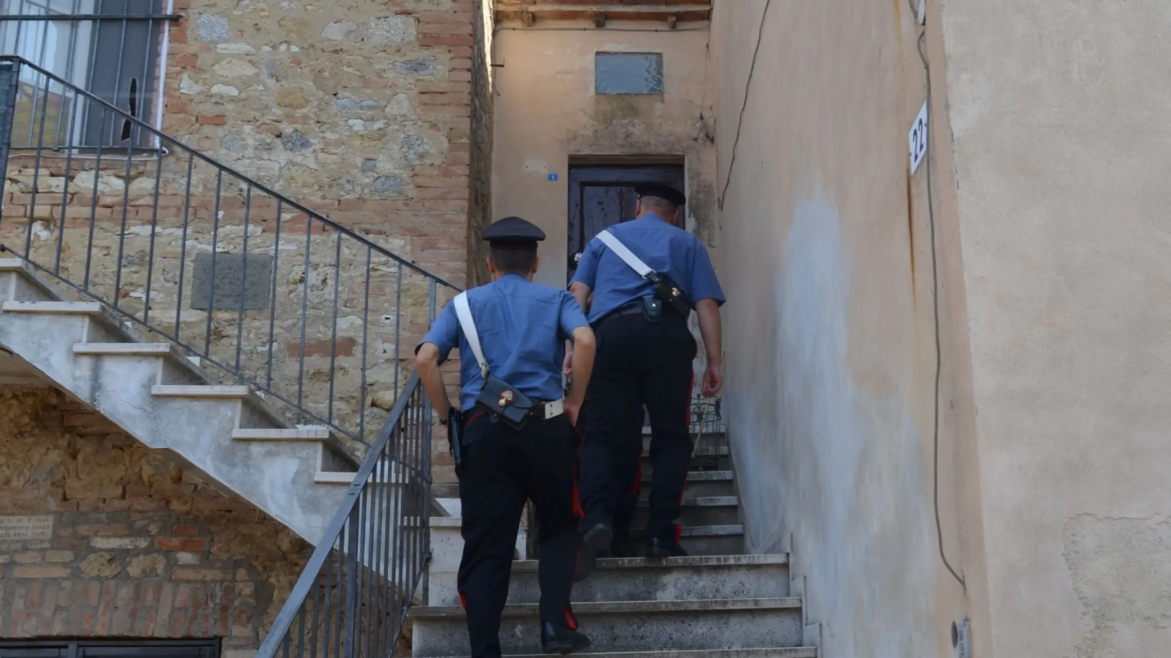 Viola il divieto di avvicinamento alla madre: 37enne in manette a Monserrato