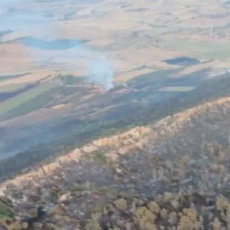 Non si placano le fiamme a Guasila e Bonorva: incessanti operazioni di spegnimento