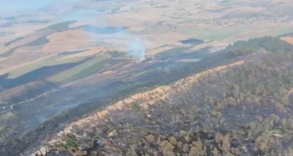 Non si placano le fiamme a Guasila e Bonorva: incessanti operazioni di spegnimento