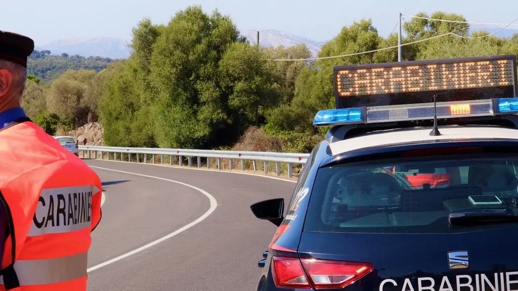 Rapinò un supermercato a Siniscola, i carabinieri individuano il responsabile