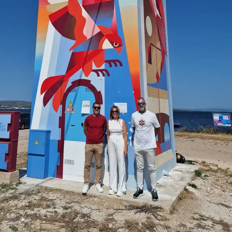 L'arte trasforma le cabine elettriche in simboli culturali sardi a Sant'Antioco