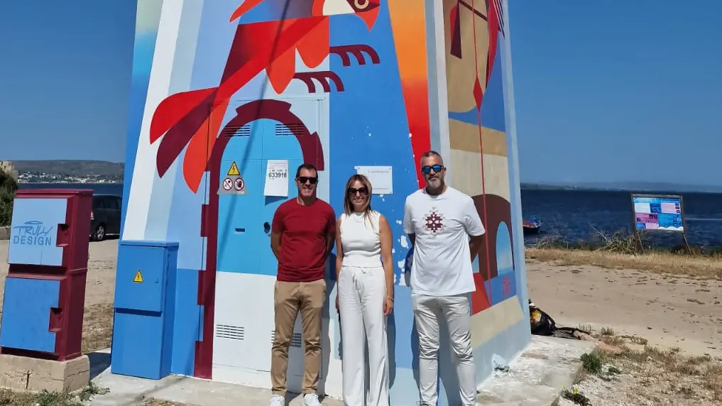 L'arte trasforma le cabine elettriche in simboli culturali sardi a Sant'Antioco