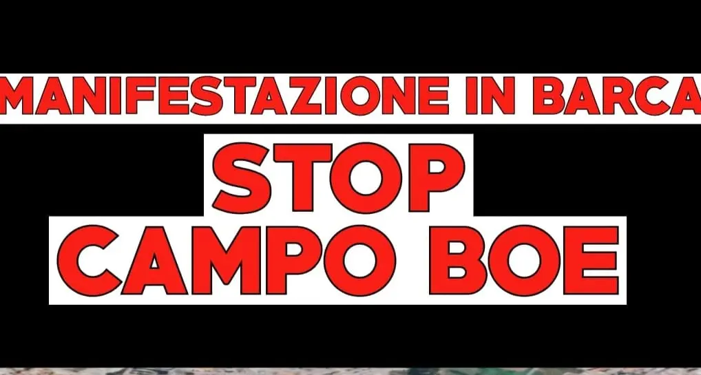 Pais (Lega) guida un flash mob contro il campo boe: \"Il mare di Alghero è dei suoi cittadini\"
