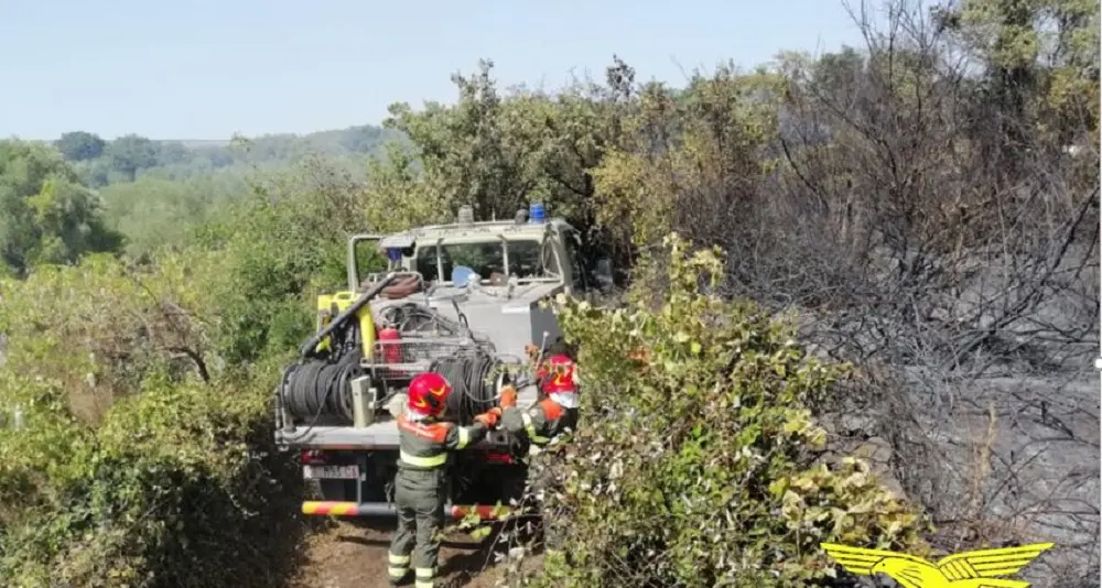 Sardegna in fiamme: 18 incendi in un solo giorno